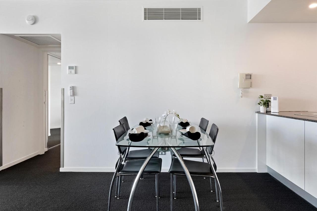 Sierra Grand Broadbeach - Self Contained & Privately Managed Apartments Gold Coast Exterior foto