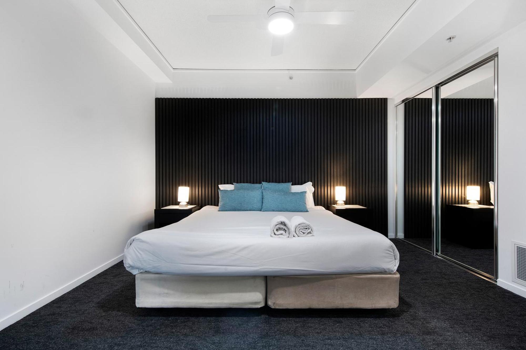 Sierra Grand Broadbeach - Self Contained & Privately Managed Apartments Gold Coast Exterior foto